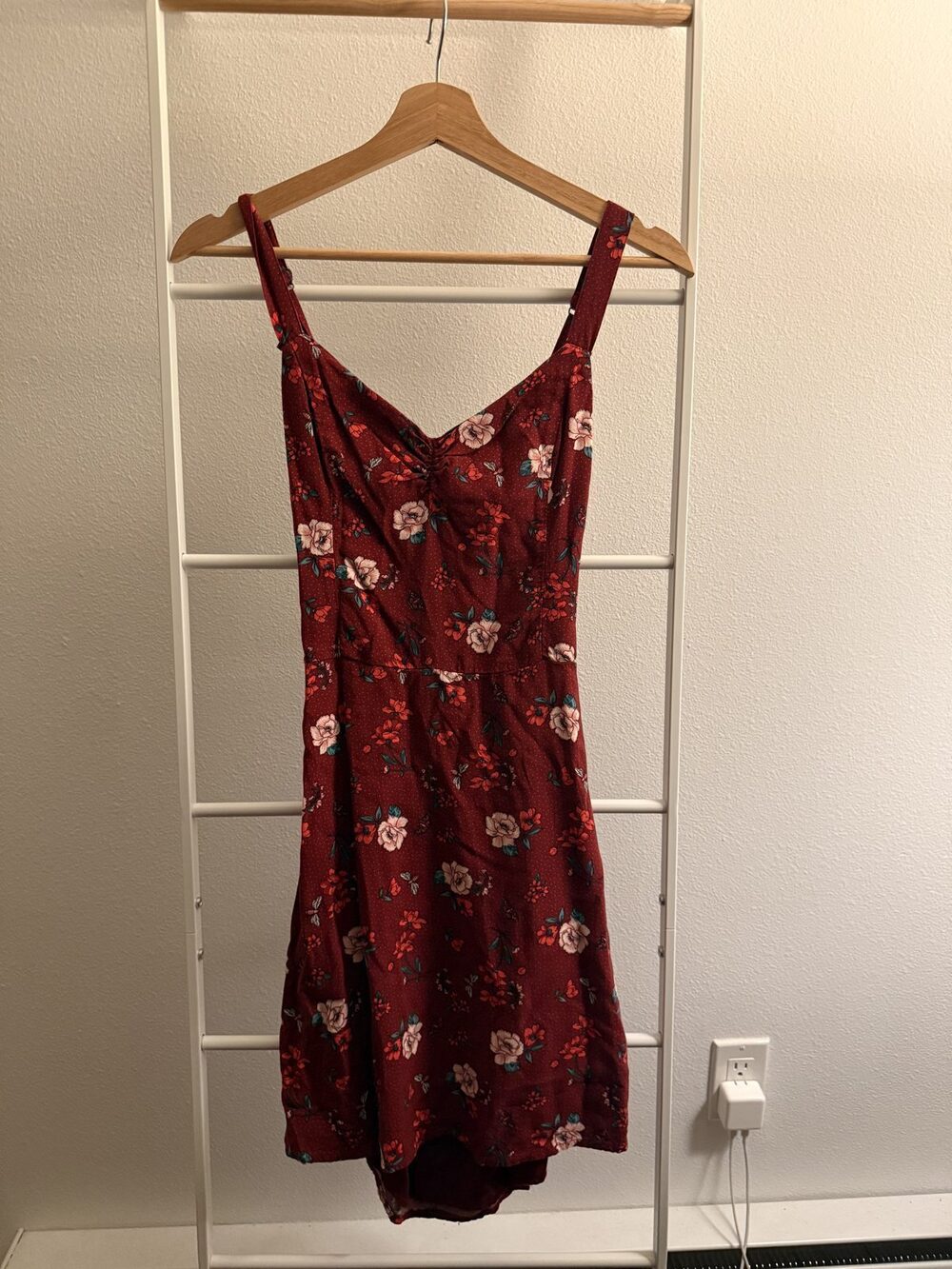 Hollister Open-Back Burgundy Red Floral Mini Dress M